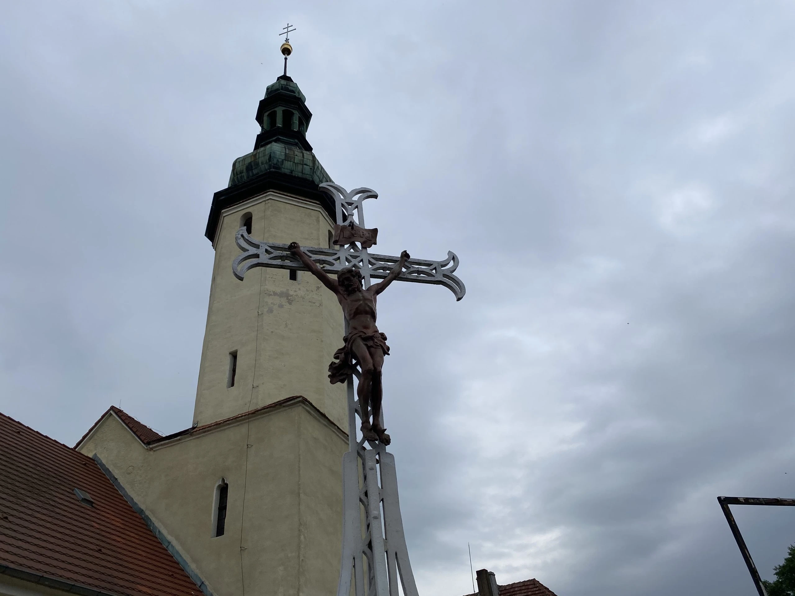 Kosciol NMP w Uniegoszczy